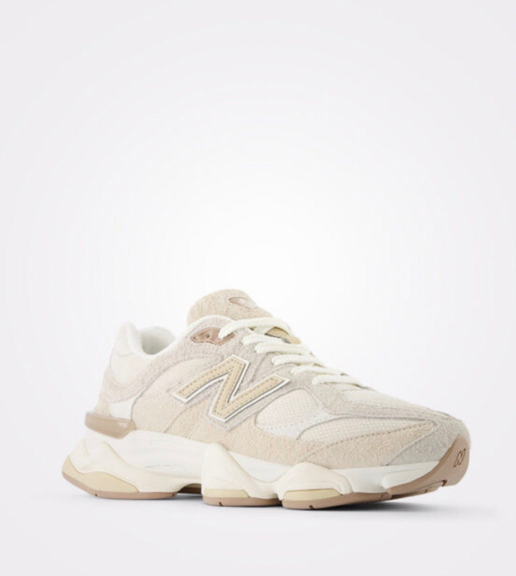 New Balance 9060 ‘Bisque Sea Salt'