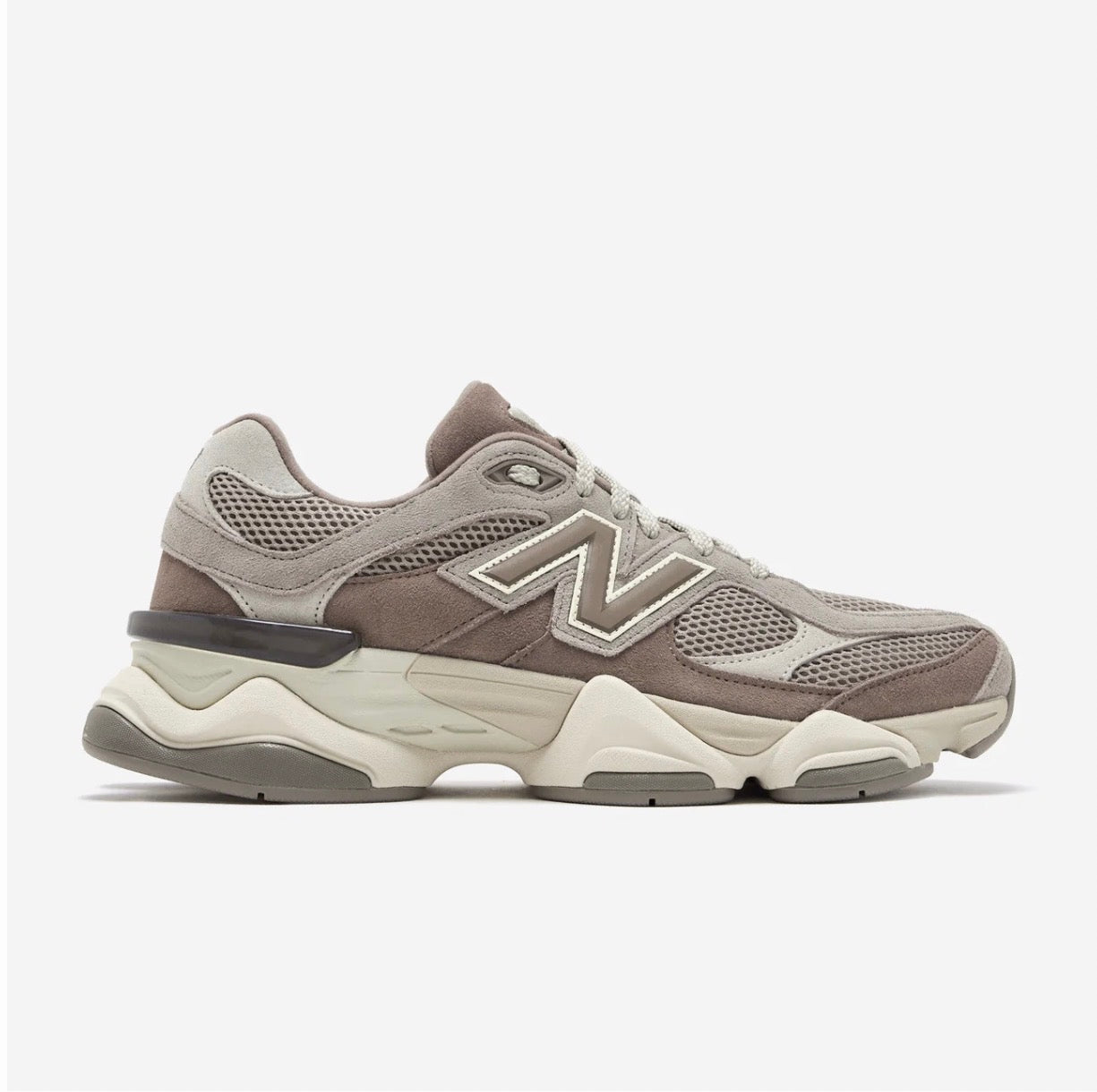 NEW BALANCE 9060 SUEDE MESH