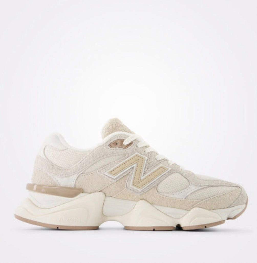 New Balance 9060 ‘Bisque Sea Salt'