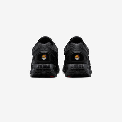 DN Triple Black
