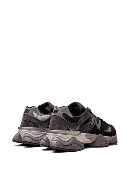 New Balance Black / Castlerock