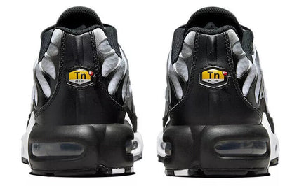 Nike TN Black Metallic Silver