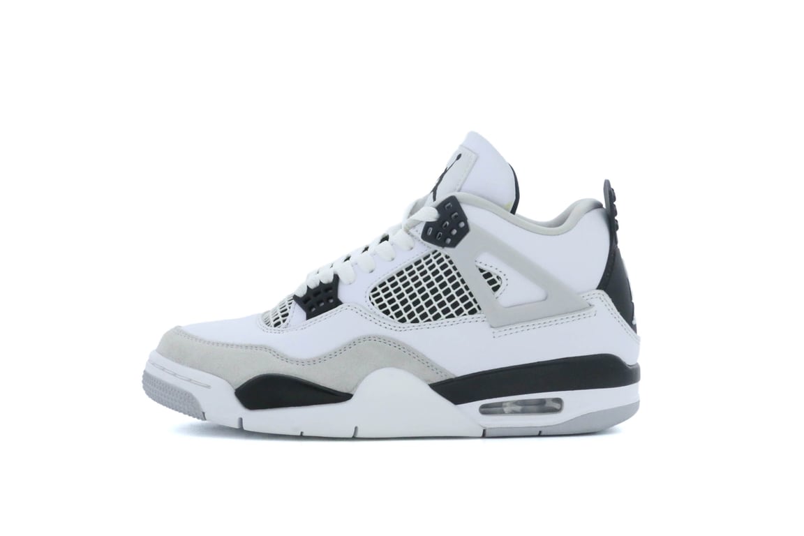 Air Jordan 4 Retro "Military Black”