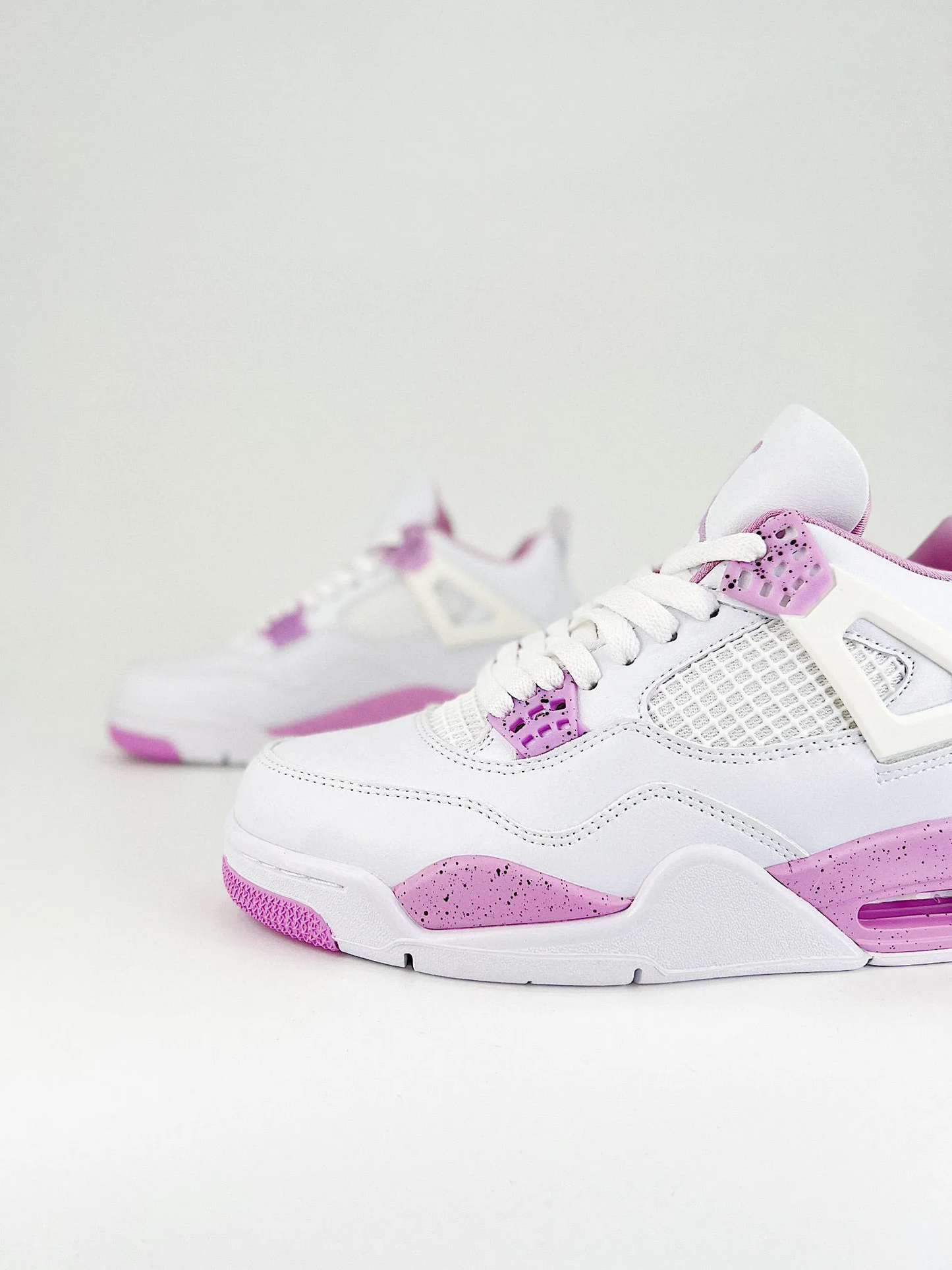 Air Jordan 4 Pink Oreo
