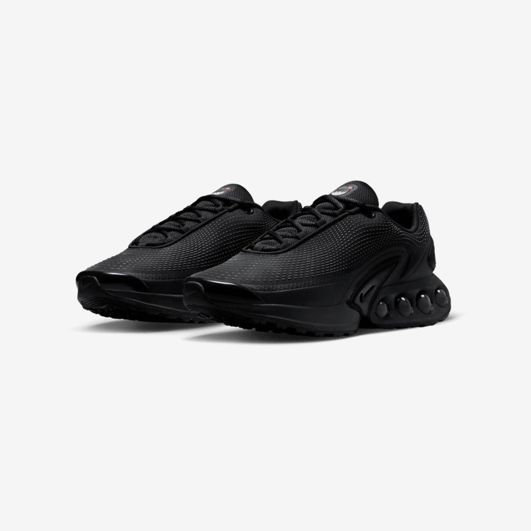 DN Triple Black