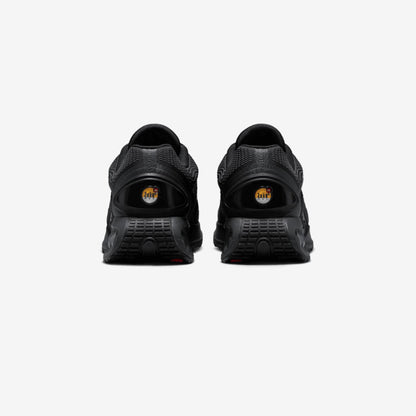 DN Triple Black